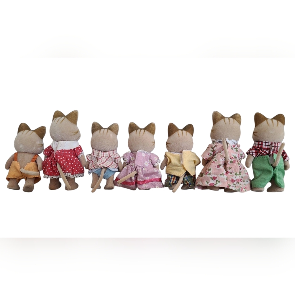 Sandy Cat Family - Calico Critters - Picture 2 of 3